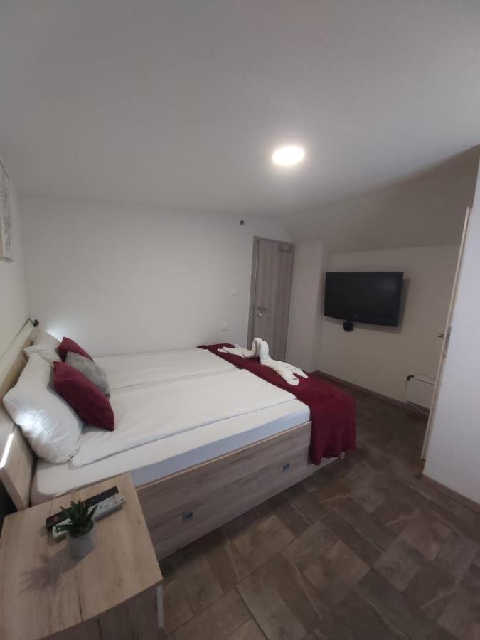Panda Rooms Maribor Exterior foto