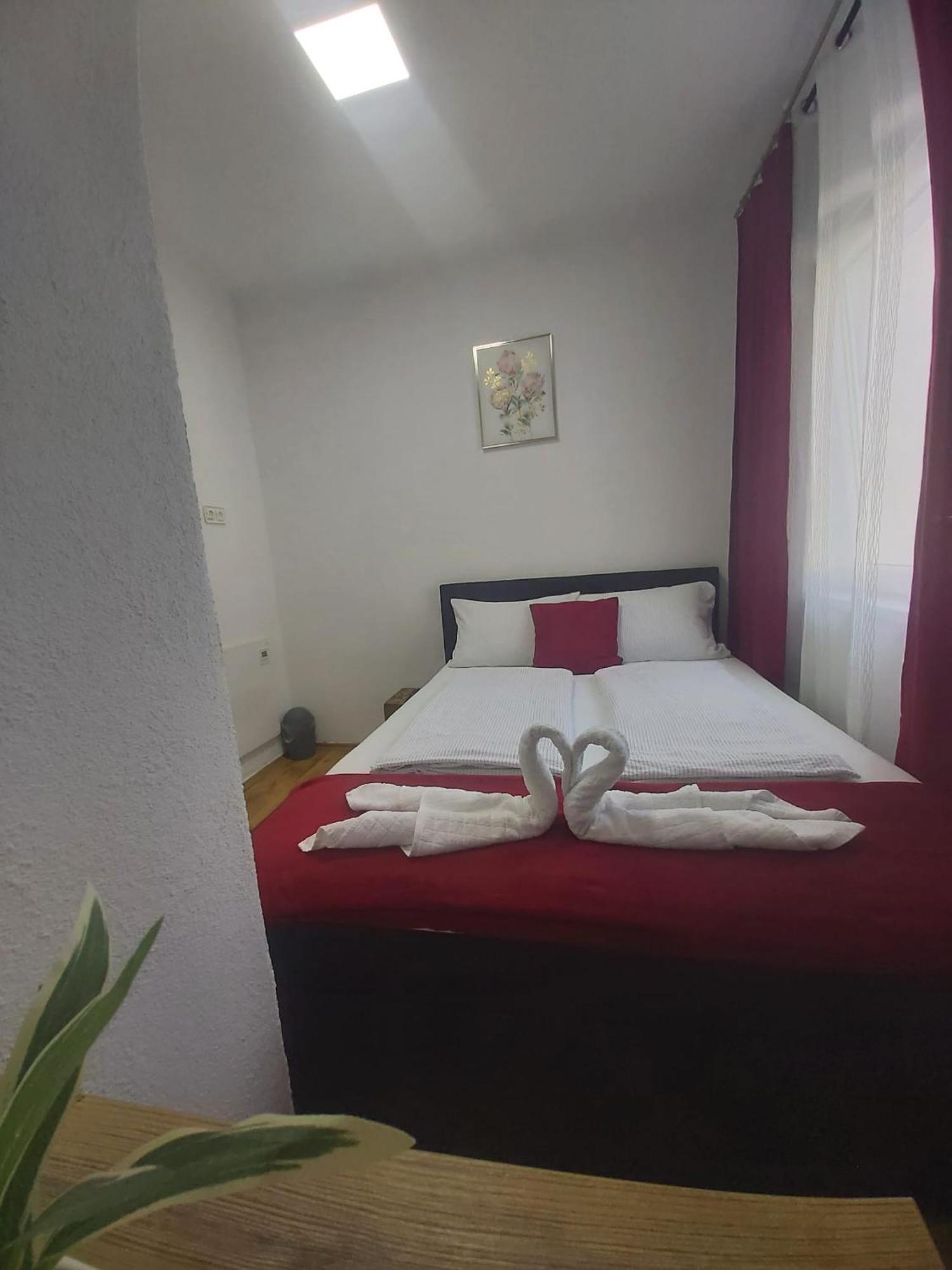 Panda Rooms Maribor Exterior foto