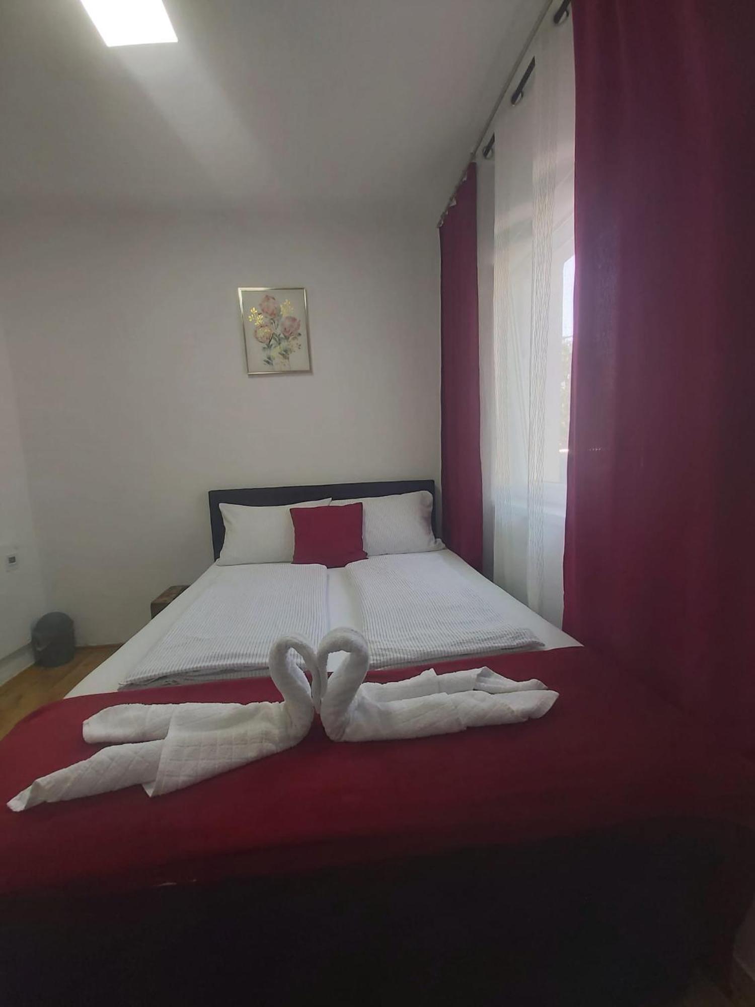 Panda Rooms Maribor Exterior foto