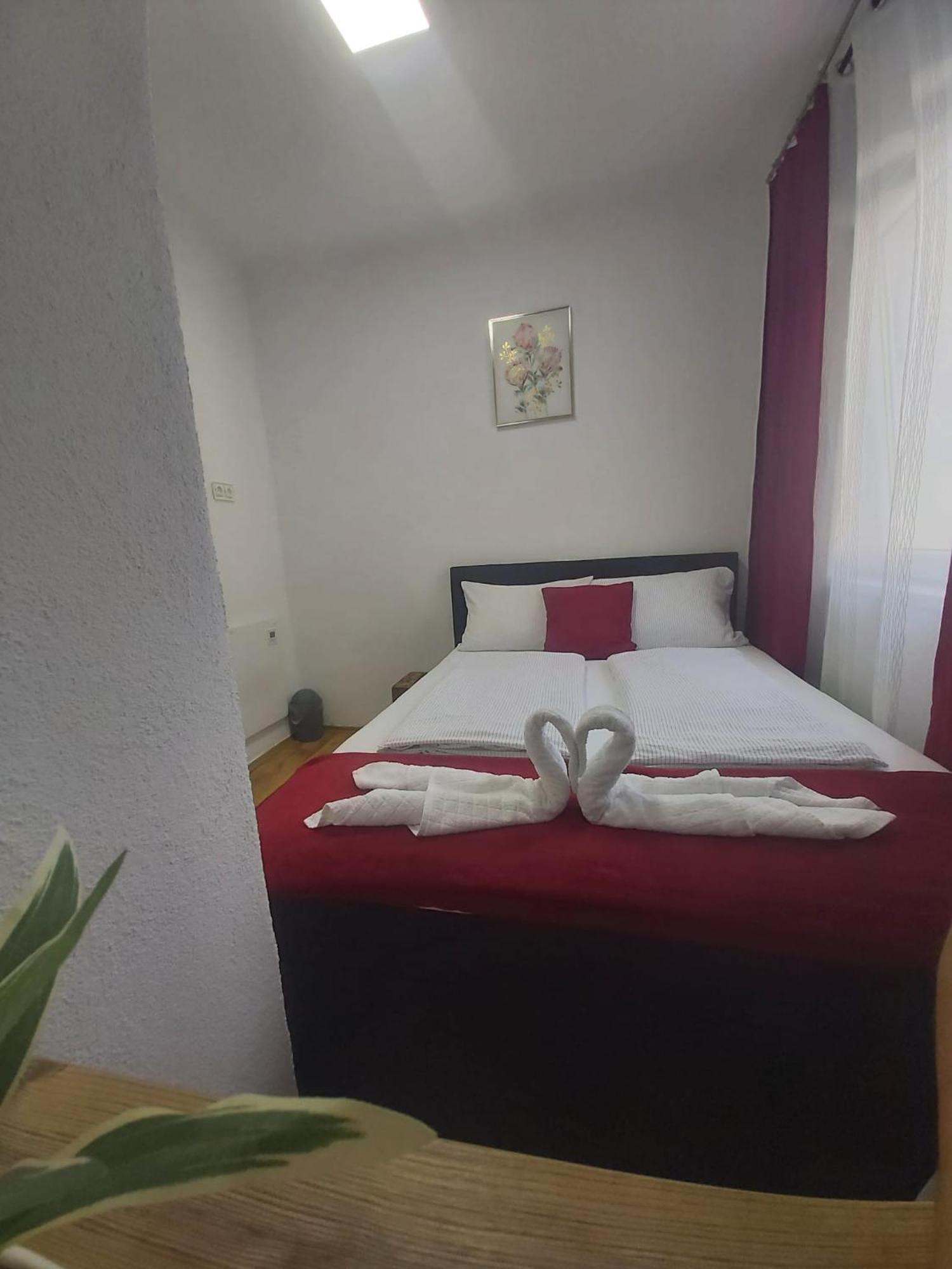 Panda Rooms Maribor Exterior foto
