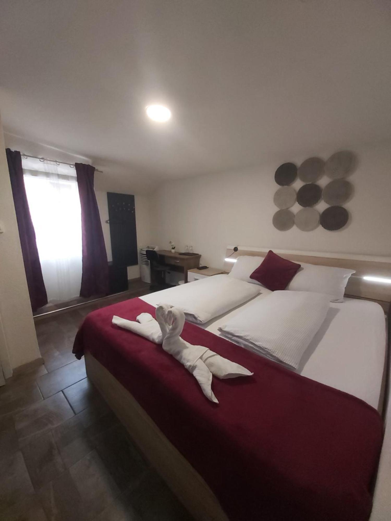 Panda Rooms Maribor Exterior foto