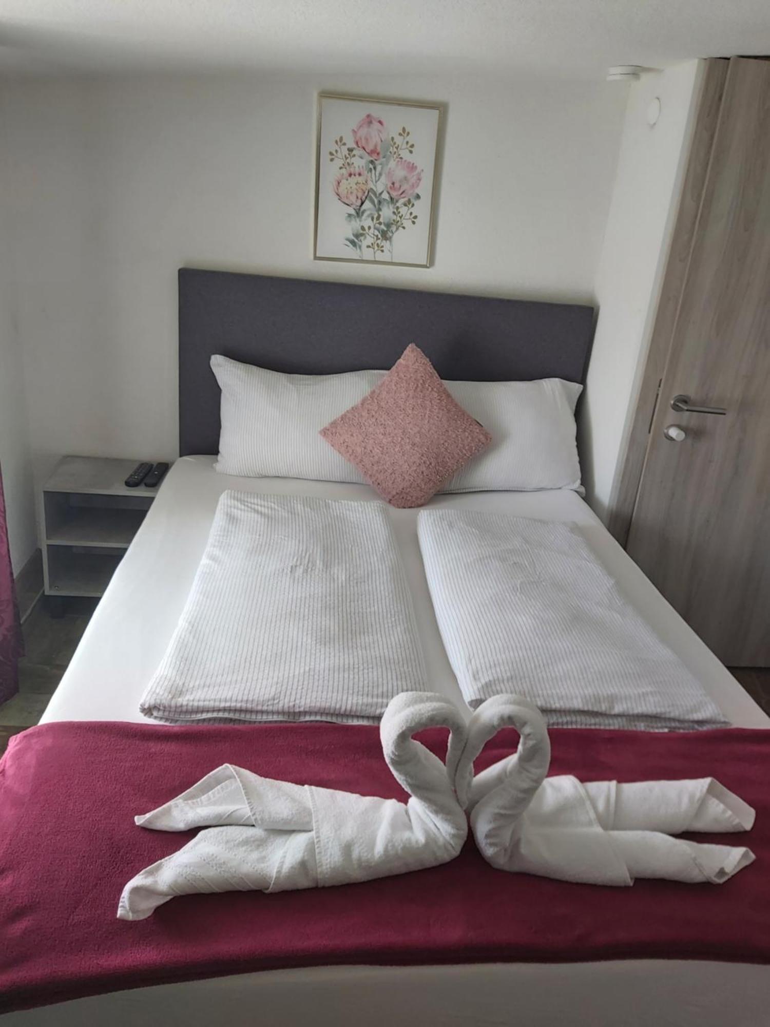 Panda Rooms Maribor Exterior foto