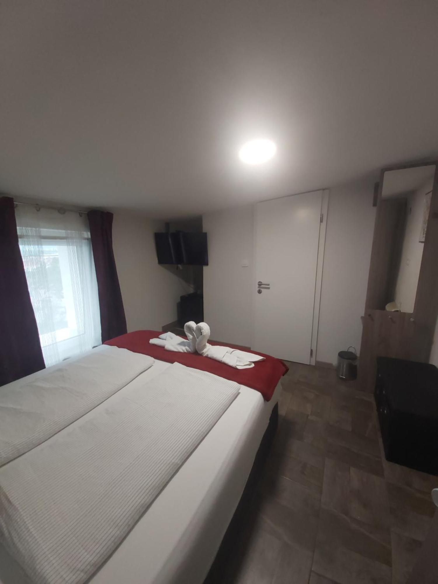 Panda Rooms Maribor Exterior foto